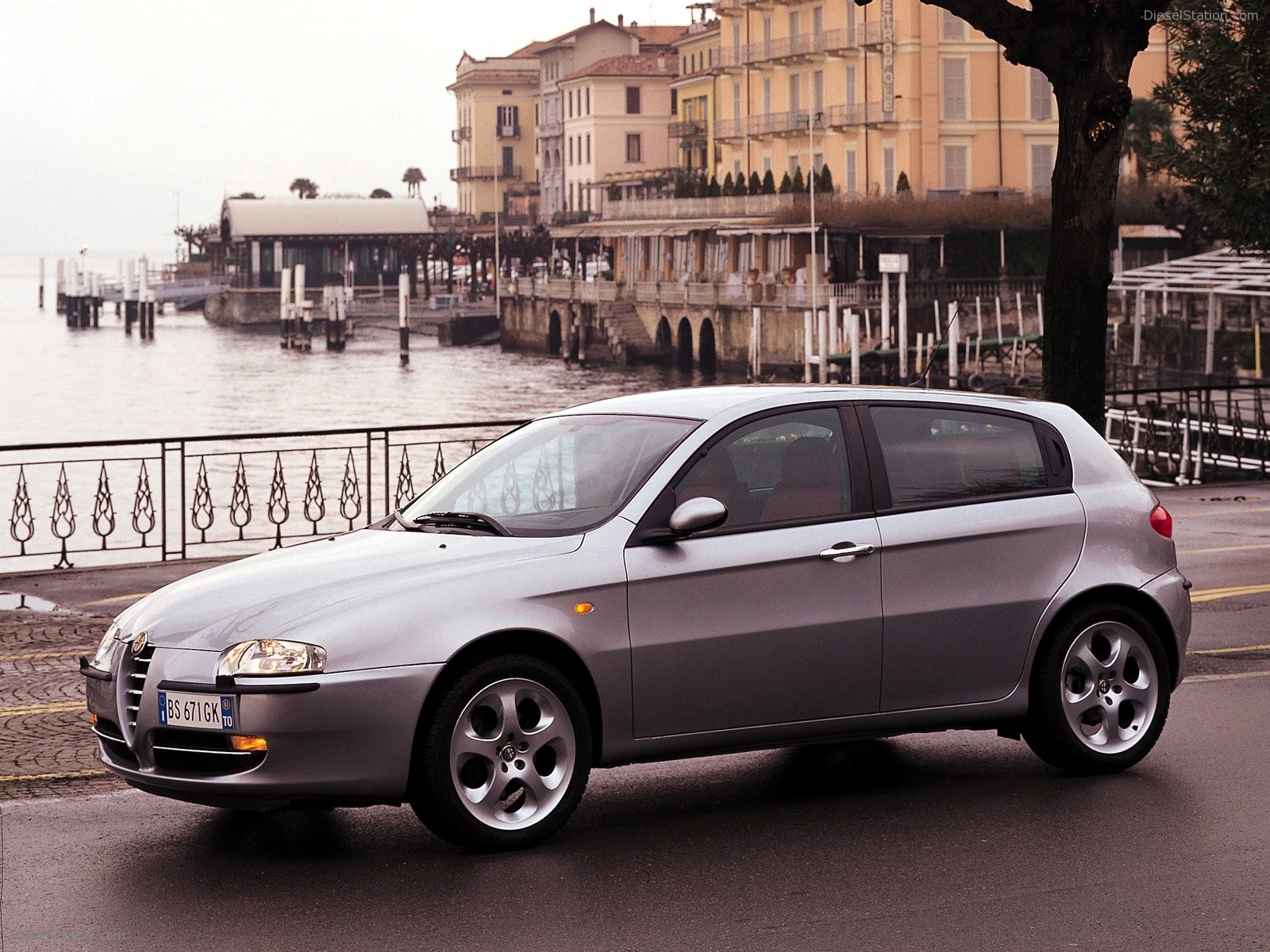 Alfa Romeo 147